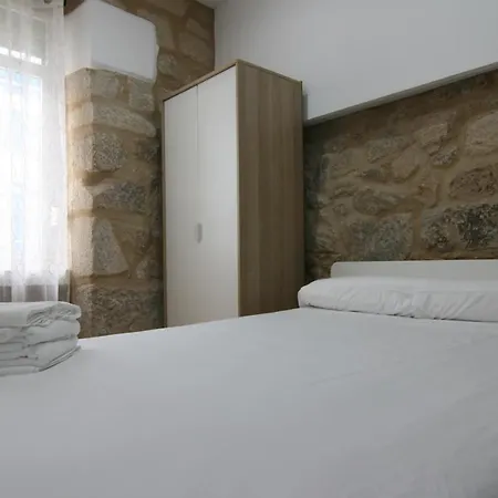 En Rua Alta, Apartamento Para Siete Personas Βίγκο